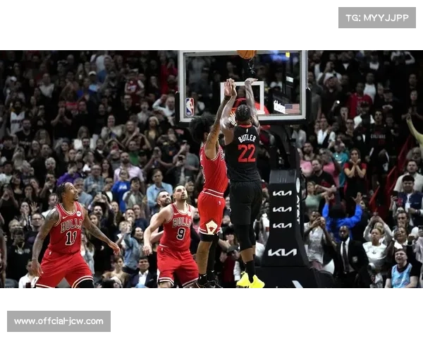 爵士与公牛战至双加时,乔治0.8秒三分准绝杀